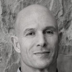 Arnold Shapiro | CEO & shareholder of Trematon Capital Investments | <a href="https://www.linkedin.com/in/arnold-shapiro-80a5029a/" target="_blank" rel="noopener noreferrer"><i class="fab fa-linkedin"></i></a>